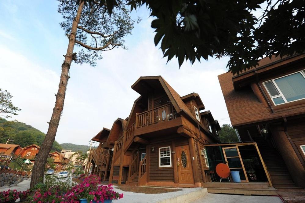 Boryeong Rich Valley Log Village Pension Room photo